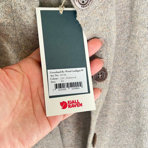 NEW FJALLRAVEN Greenland Re-Wool Cardigan in Driftwood - Picture 11 of 11